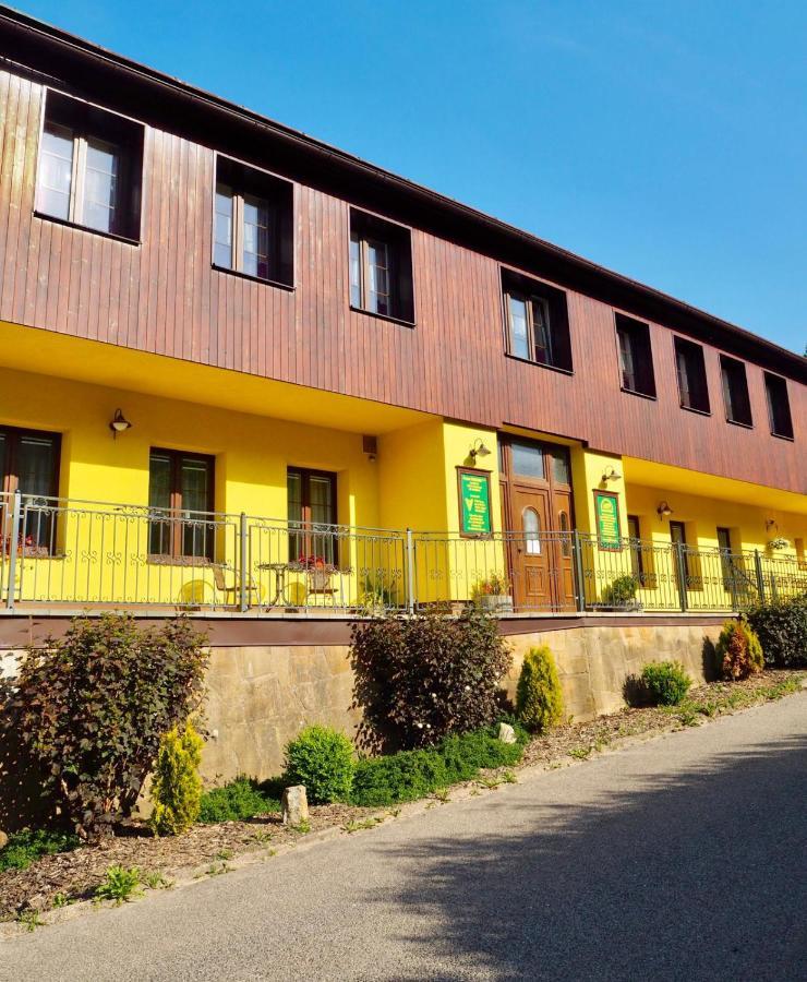 Penzion Panorama Janovicky 브로우모프 외부 사진